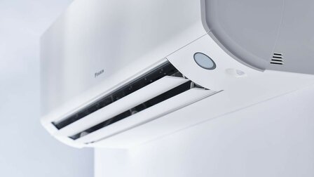 Daikin-Duo PERFERA 2MXM50 5.0kW/18000Btu + 2&times;3.5kW 